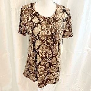 NWT   ANIMAL PRINT  TOP   XLARGE